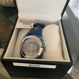 Gucci YA137104 Sync Blue Dial Silicone Strap Men's Watch - Blue- BRAND NEW